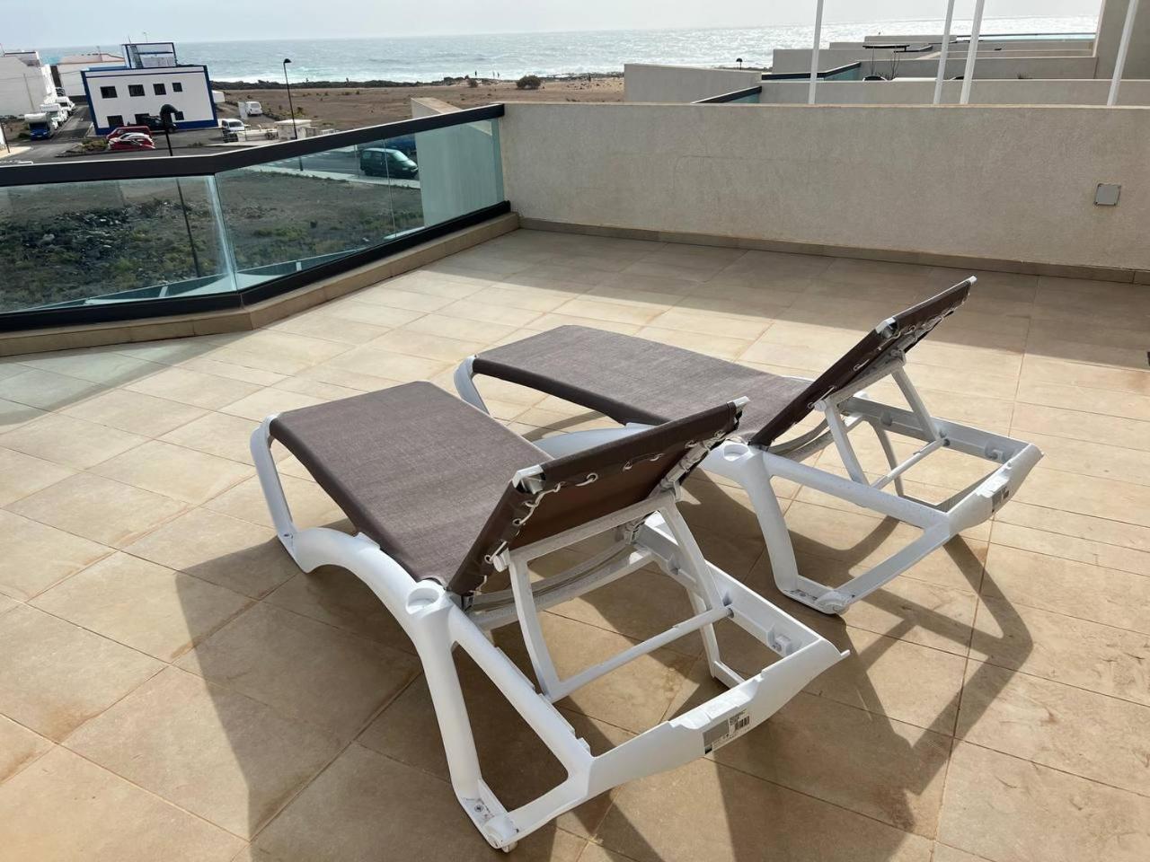 Ocean View Penthouse El 公寓